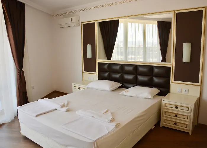 Golden Rainbow Beach Hotel
